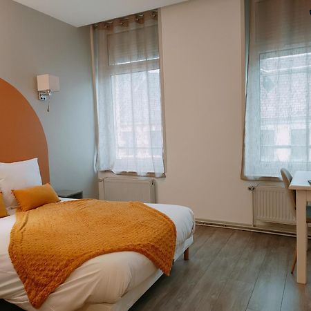 Le Royal Hotel Saint-Pol-sur-Ternoise Εξωτερικό φωτογραφία