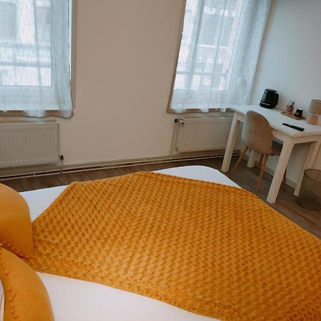 Le Royal Hotel Saint-Pol-sur-Ternoise Εξωτερικό φωτογραφία