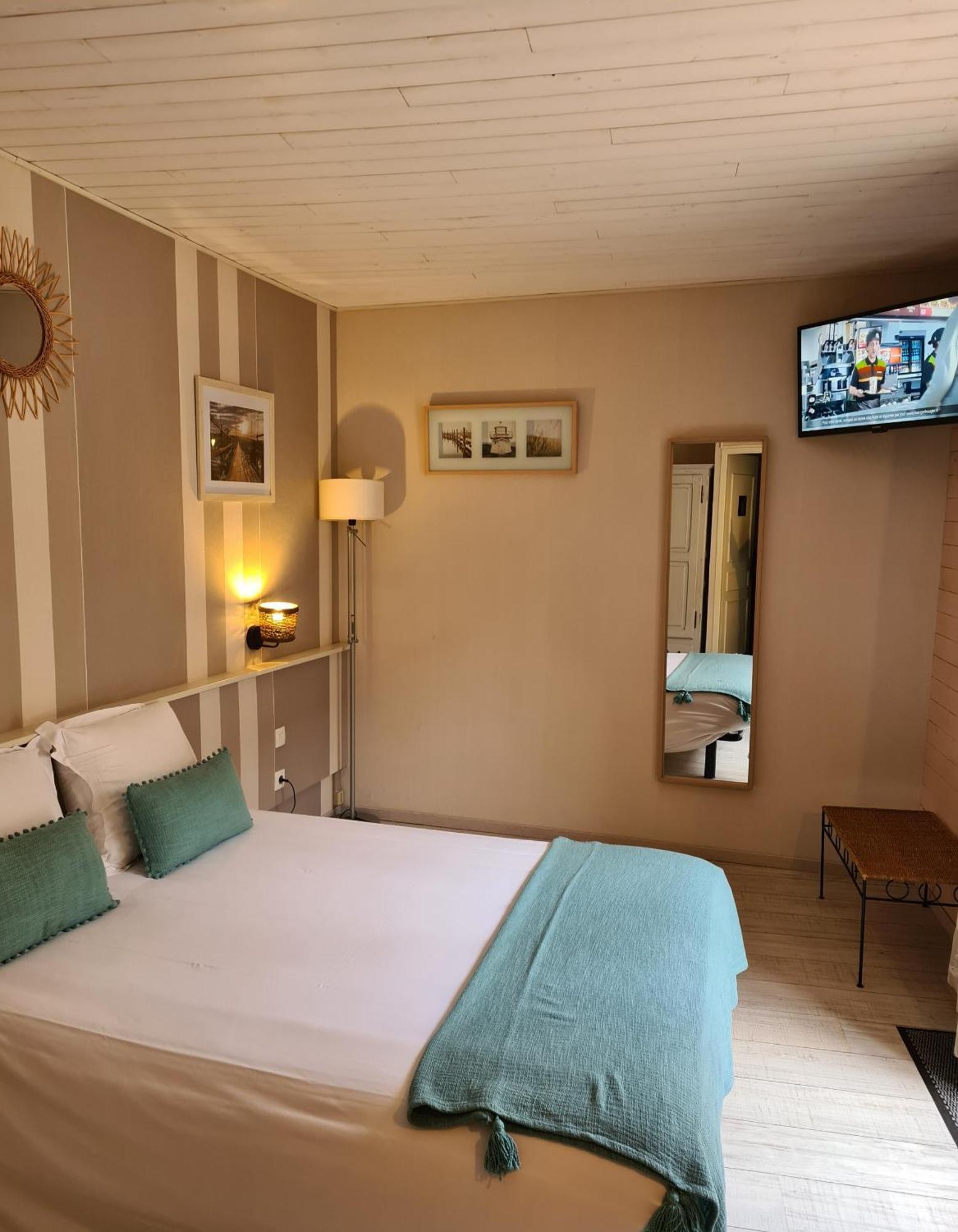 Le Royal Hotel Saint-Pol-sur-Ternoise Εξωτερικό φωτογραφία