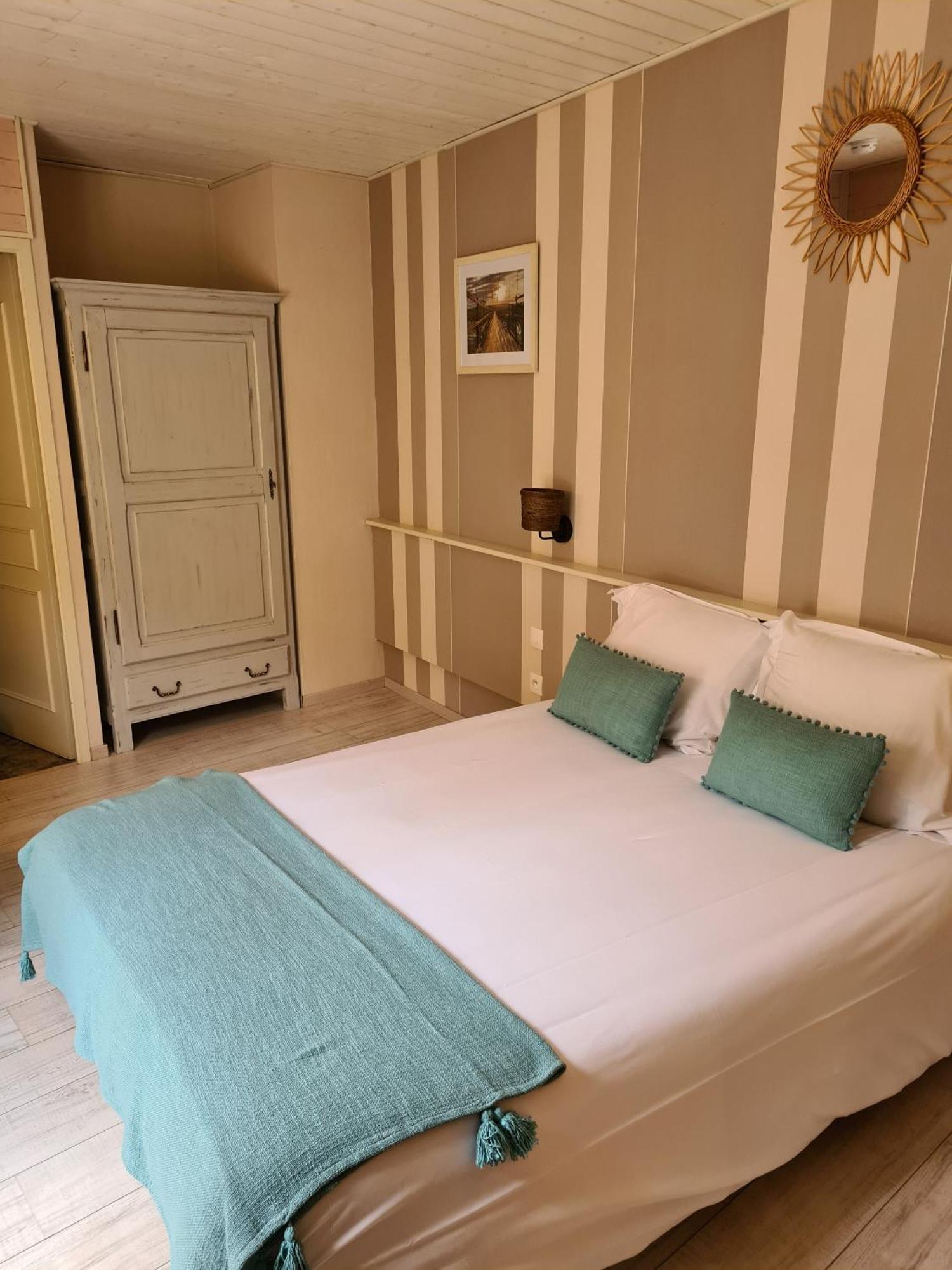 Le Royal Hotel Saint-Pol-sur-Ternoise Εξωτερικό φωτογραφία